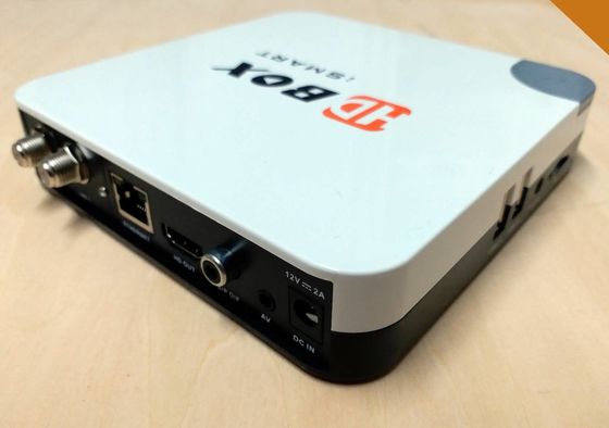 Penerima Kotak Satelit USB DVB T2 S2 4K  Internasional Dengan IKS